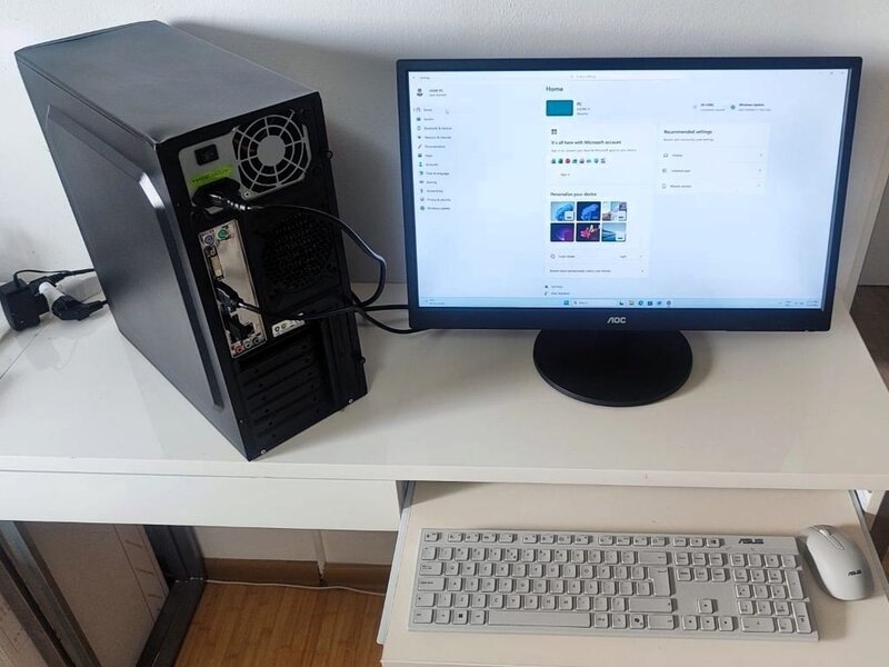 Sistem PC Complet Ryzen 3 + Monitor 24